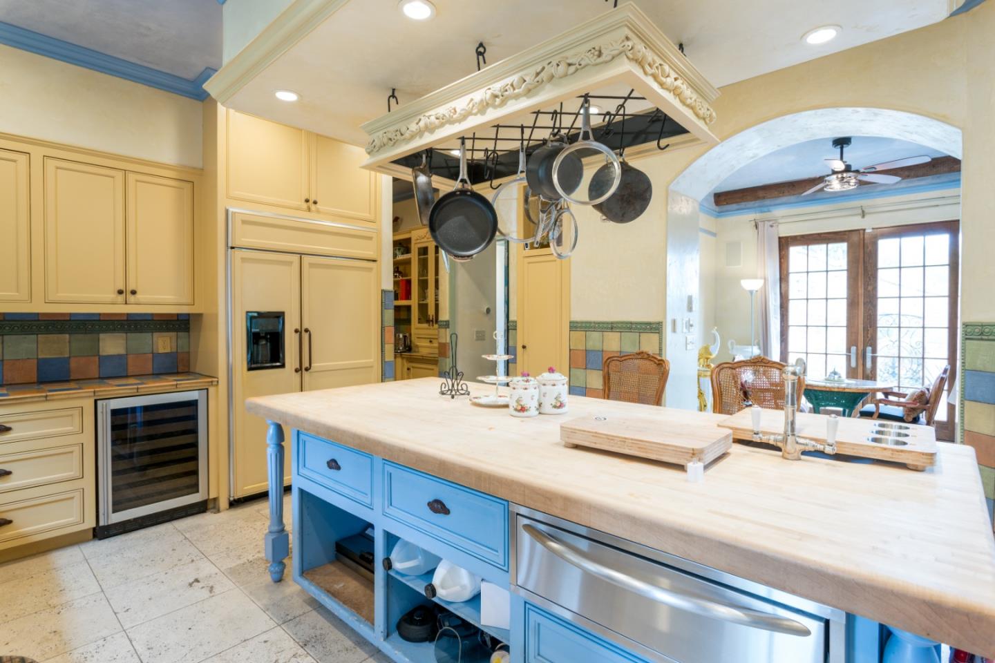 Detail Gallery Image 38 of 50 For 5371 Stonehurst Dr, Martinez,  CA 94553 - 5 Beds | 4/1 Baths