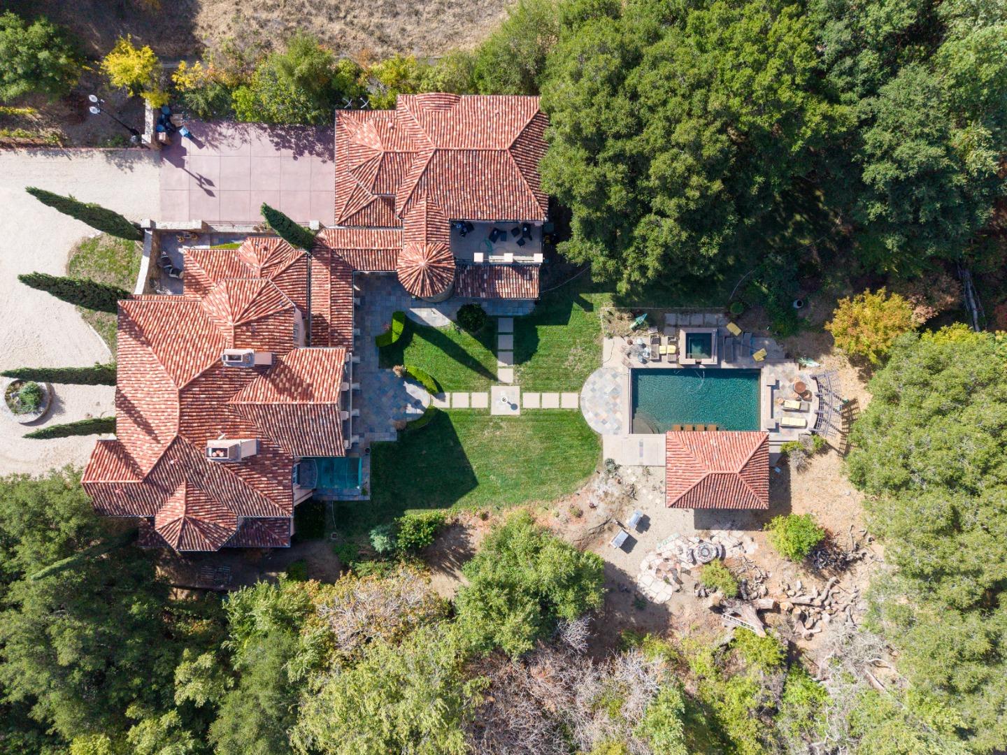 Detail Gallery Image 6 of 50 For 5371 Stonehurst Dr, Martinez,  CA 94553 - 5 Beds | 4/1 Baths