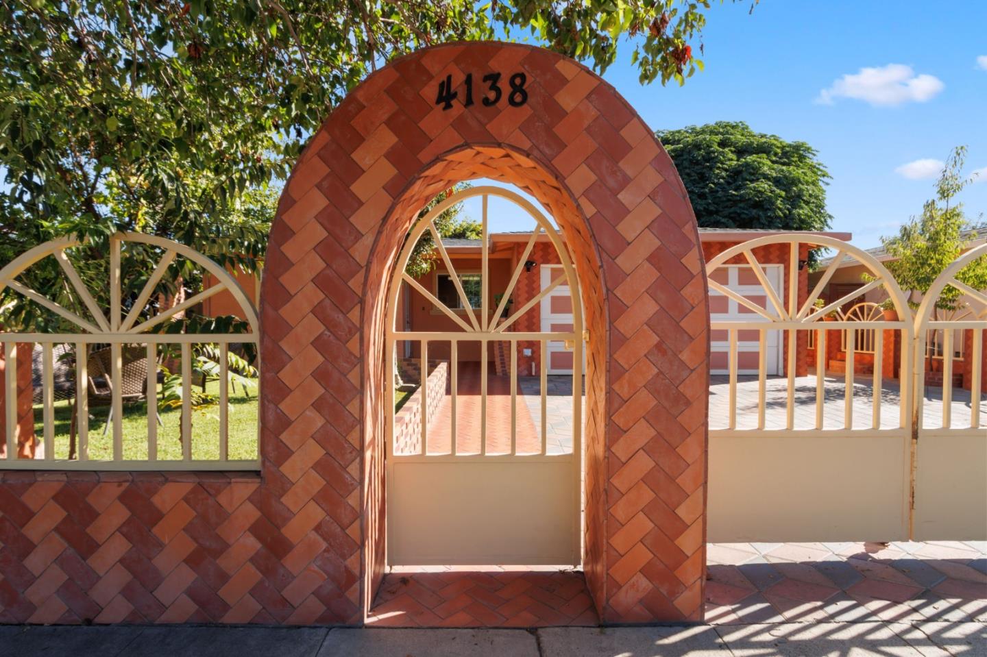 Detail Gallery Image 3 of 36 For 4138 San Miguel Way, San Jose,  CA 95111 - 4 Beds | 3 Baths