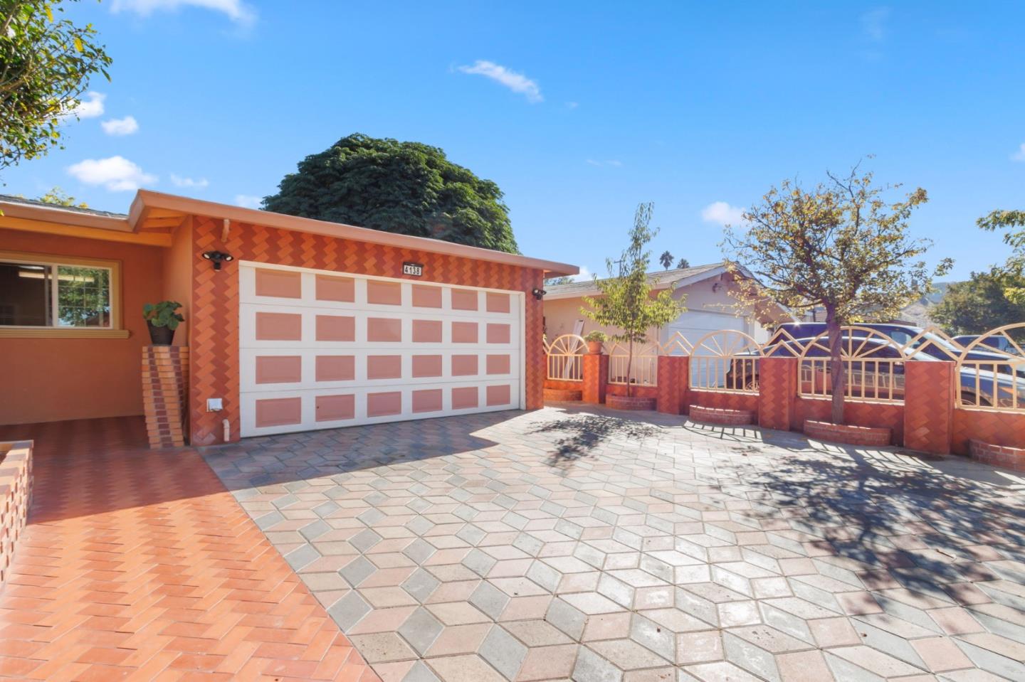 Detail Gallery Image 9 of 36 For 4138 San Miguel Way, San Jose,  CA 95111 - 4 Beds | 3 Baths