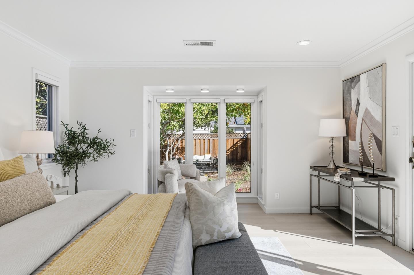 Detail Gallery Image 21 of 65 For 1023 Mercedes Ave, Los Altos,  CA 94022 - 4 Beds | 3 Baths