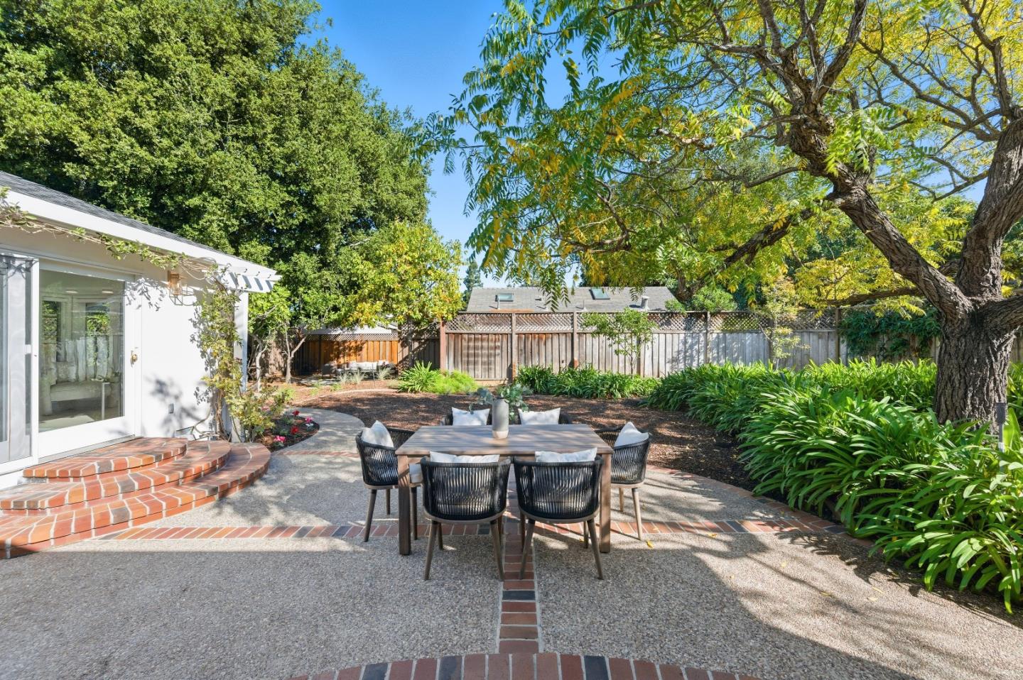 Detail Gallery Image 34 of 65 For 1023 Mercedes Ave, Los Altos,  CA 94022 - 4 Beds | 3 Baths