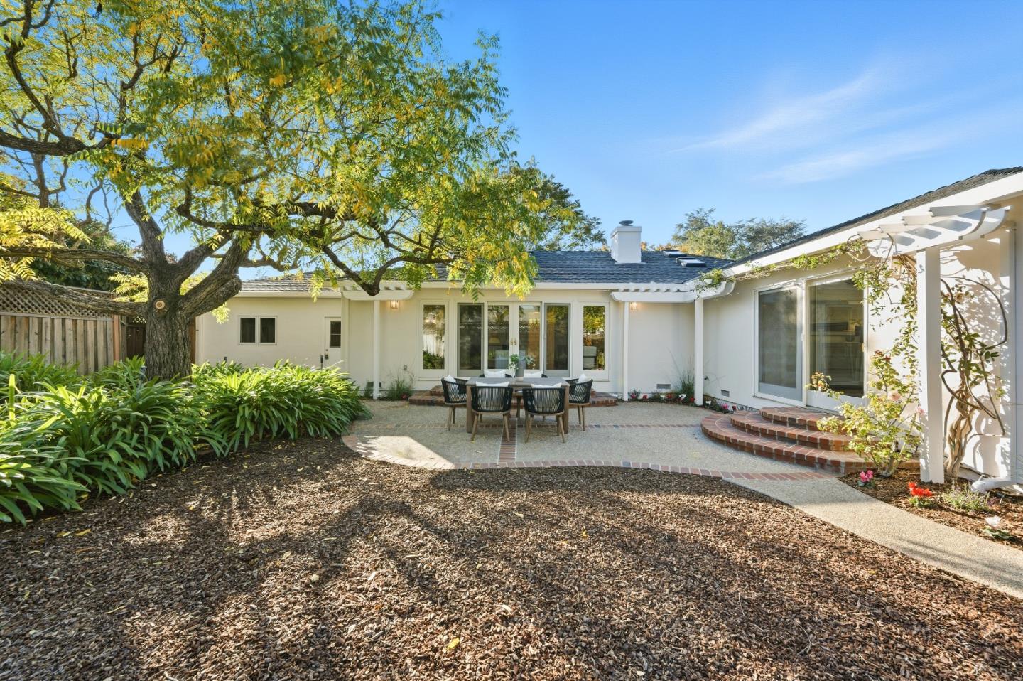 Detail Gallery Image 37 of 65 For 1023 Mercedes Ave, Los Altos,  CA 94022 - 4 Beds | 3 Baths