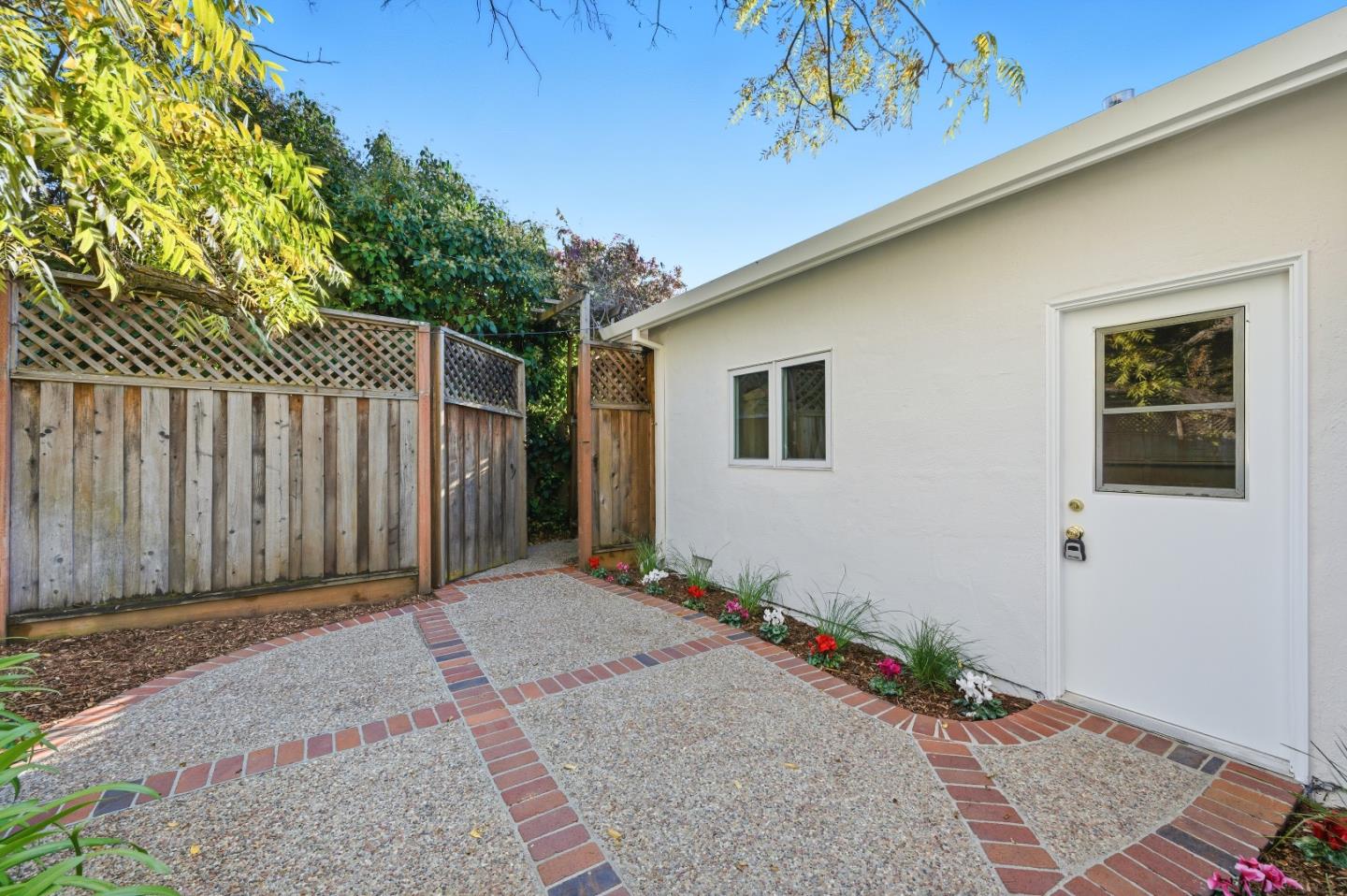 Detail Gallery Image 43 of 65 For 1023 Mercedes Ave, Los Altos,  CA 94022 - 4 Beds | 3 Baths