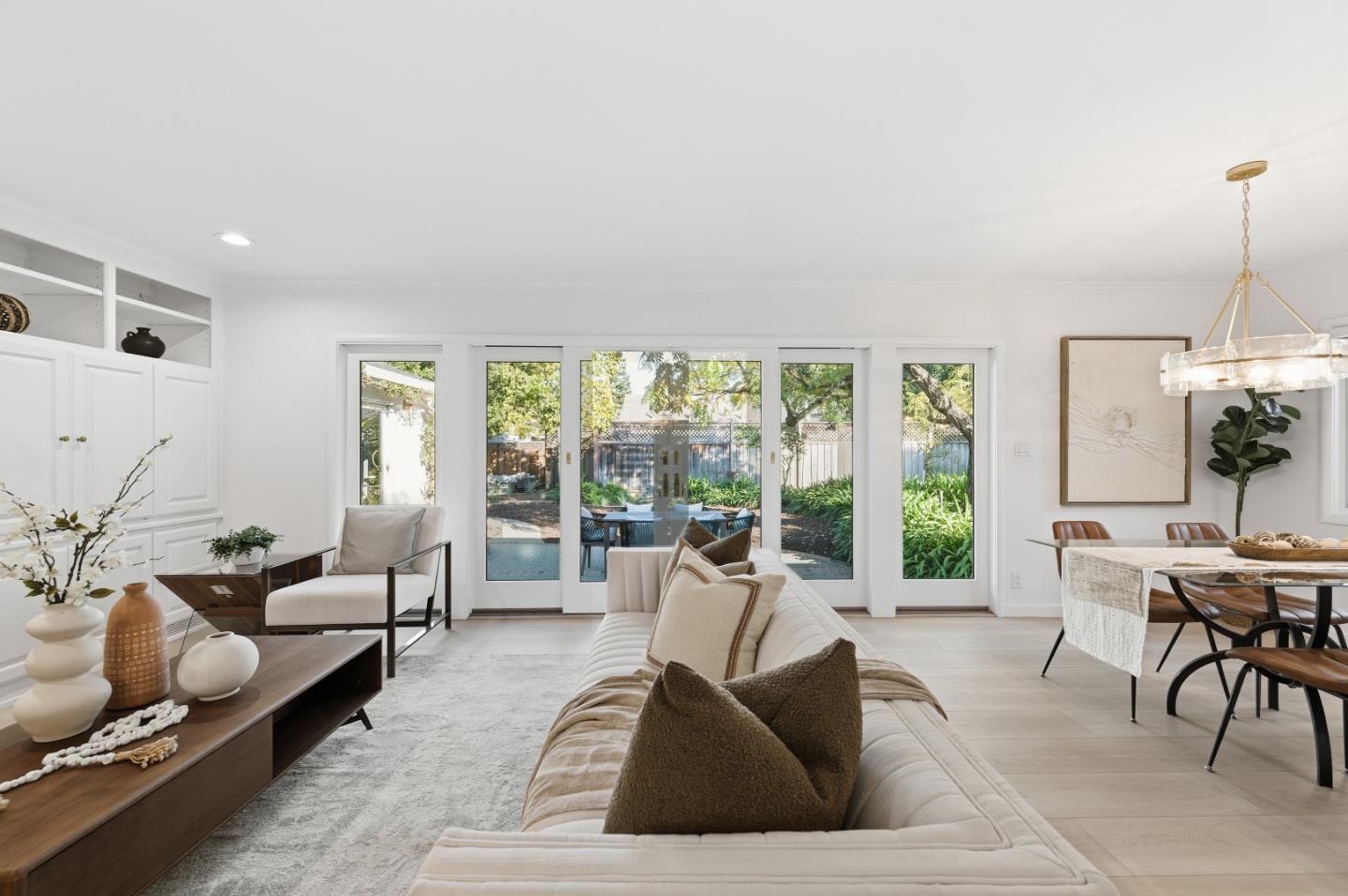 Detail Gallery Image 5 of 65 For 1023 Mercedes Ave, Los Altos,  CA 94022 - 4 Beds | 3 Baths