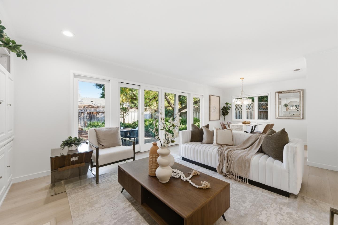 Detail Gallery Image 8 of 65 For 1023 Mercedes Ave, Los Altos,  CA 94022 - 4 Beds | 3 Baths