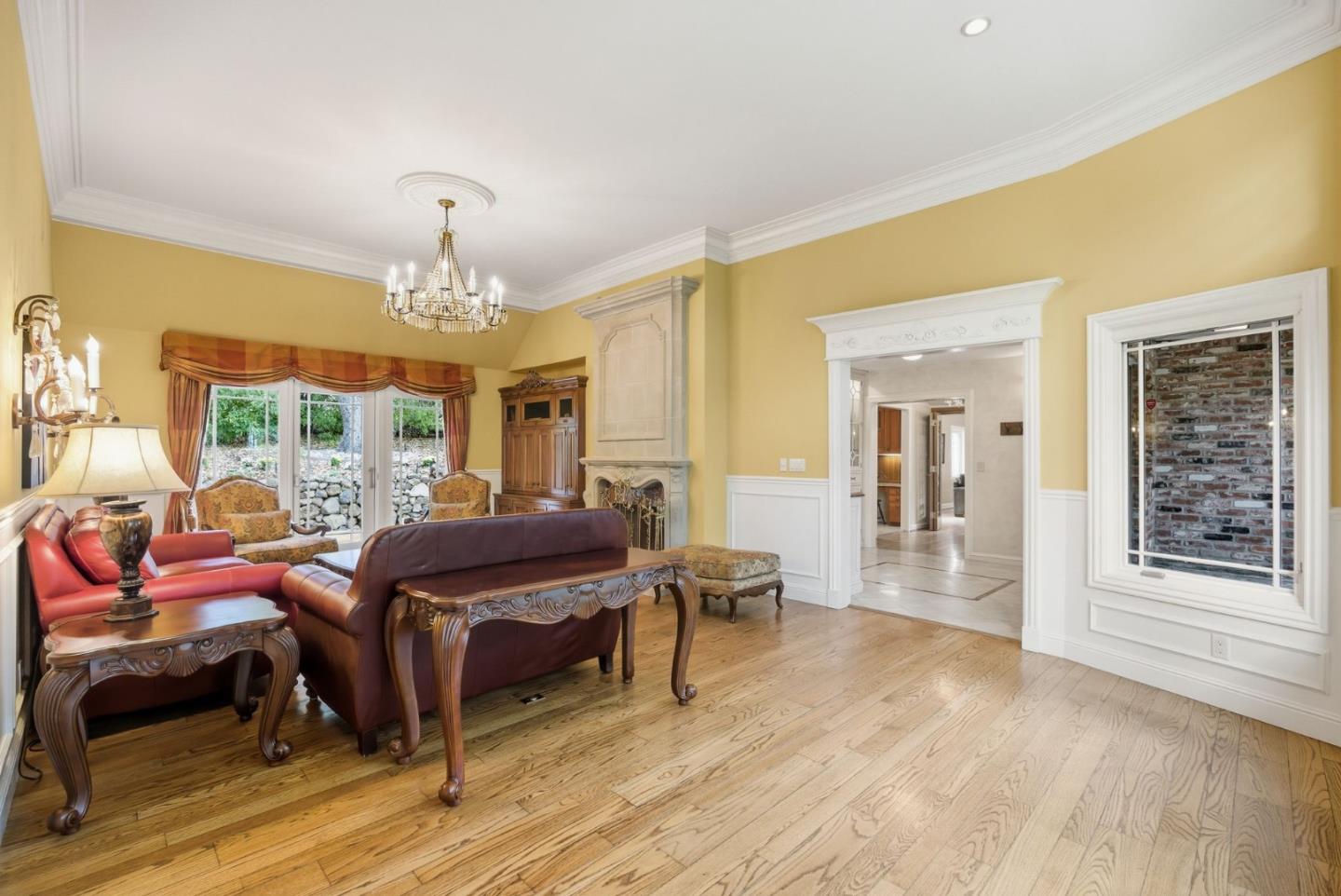 Detail Gallery Image 14 of 64 For 23423 Toyonita Rd, Los Altos Hills,  CA 94024 - 5 Beds | 4/1 Baths