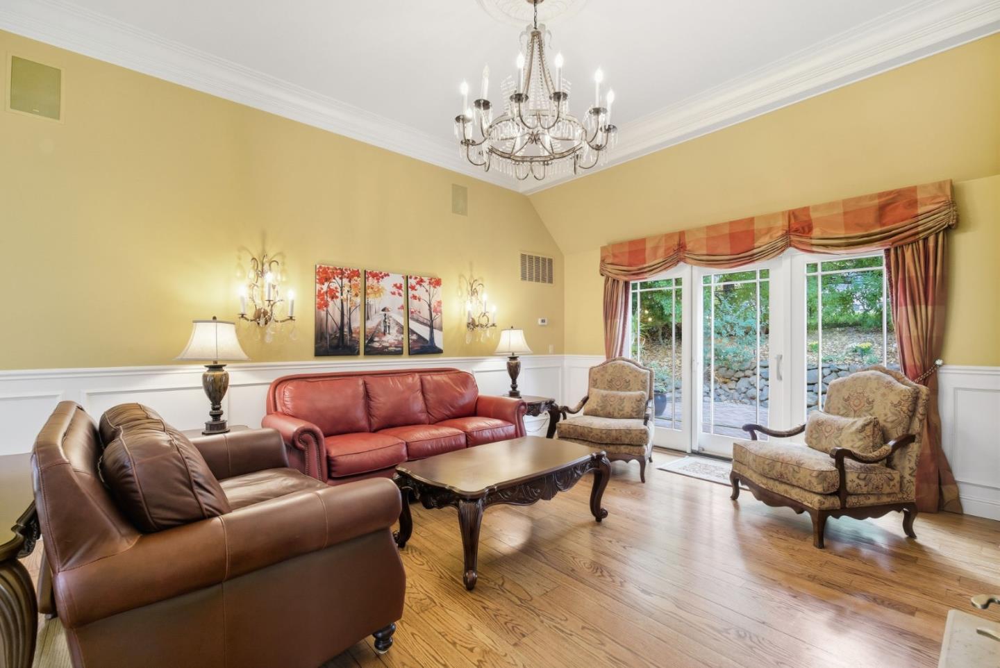 Detail Gallery Image 17 of 64 For 23423 Toyonita Rd, Los Altos Hills,  CA 94024 - 5 Beds | 4/1 Baths