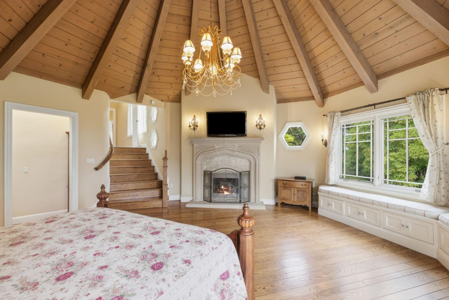 Detail Gallery Image 20 of 64 For 23423 Toyonita Rd, Los Altos Hills,  CA 94024 - 5 Beds | 4/1 Baths