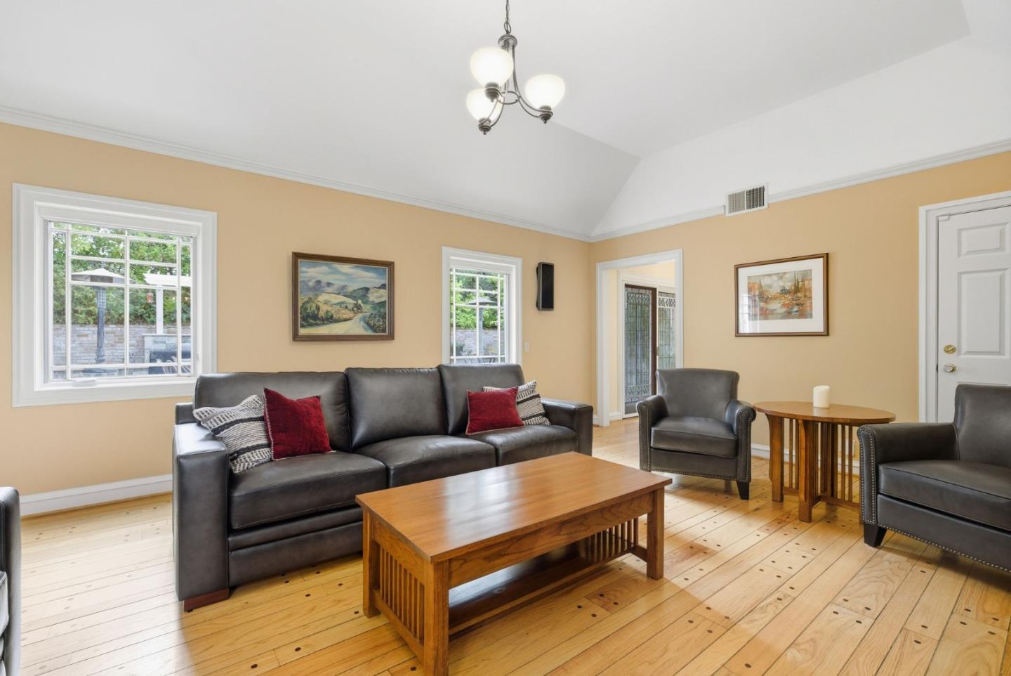 Detail Gallery Image 33 of 64 For 23423 Toyonita Rd, Los Altos Hills,  CA 94024 - 5 Beds | 4/1 Baths