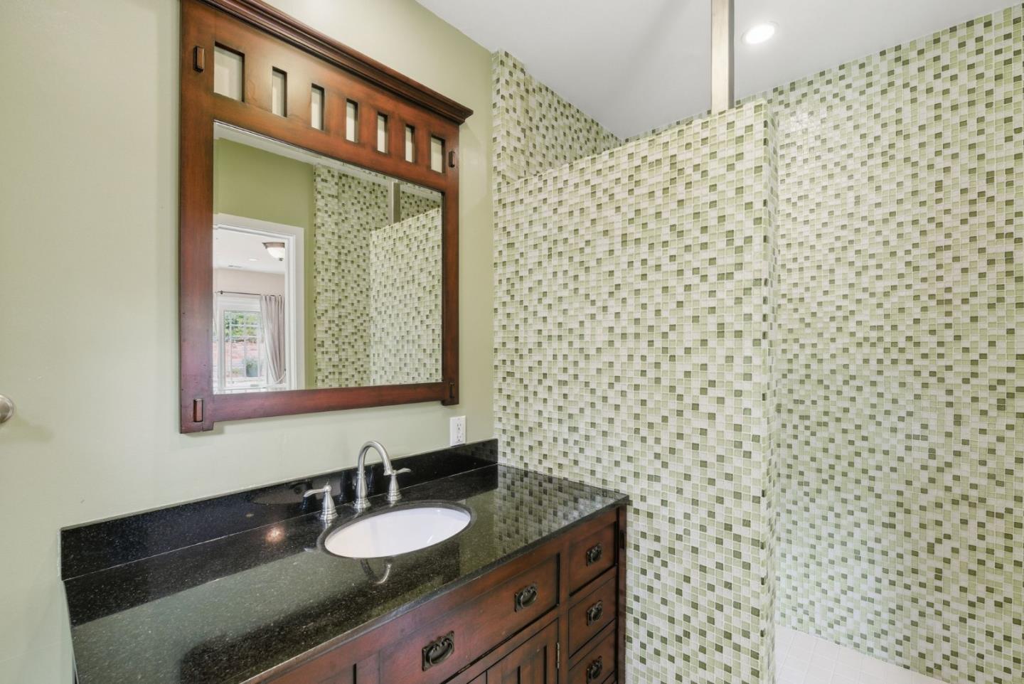 Detail Gallery Image 39 of 64 For 23423 Toyonita Rd, Los Altos Hills,  CA 94024 - 5 Beds | 4/1 Baths