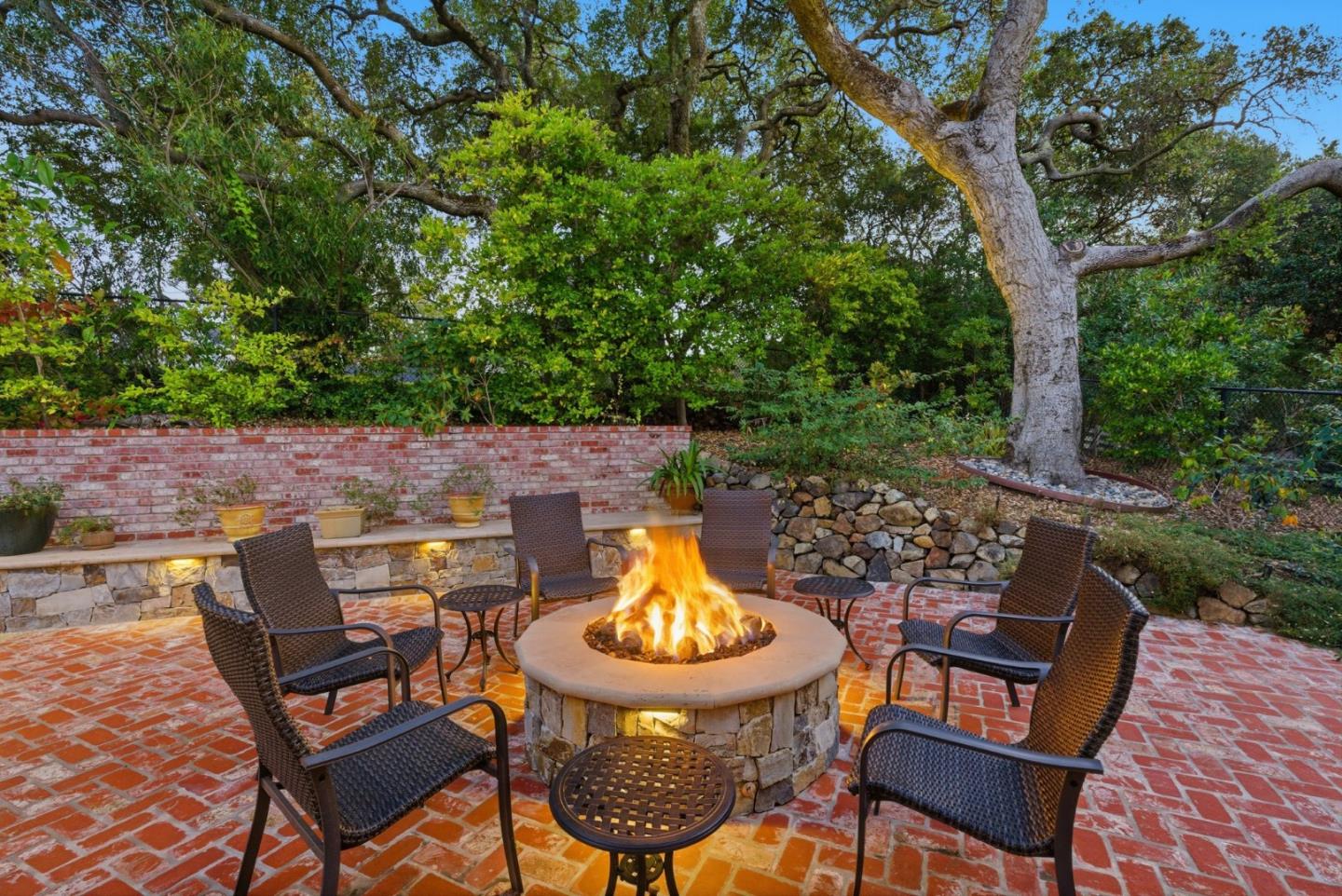 Detail Gallery Image 60 of 64 For 23423 Toyonita Rd, Los Altos Hills,  CA 94024 - 5 Beds | 4/1 Baths