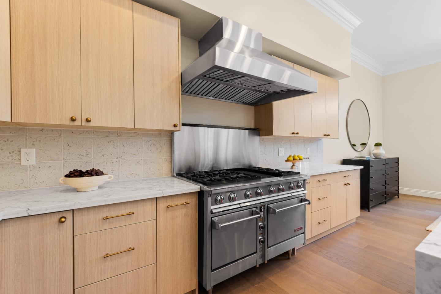 Detail Gallery Image 37 of 117 For 291 Atherton Ave, Atherton,  CA 94027 - 7 Beds | 7/1 Baths