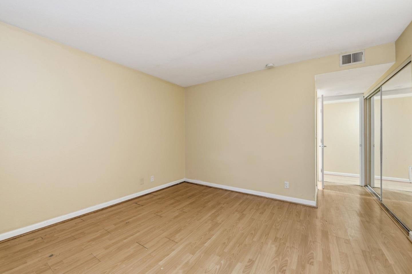 Detail Gallery Image 12 of 21 For 84 Rancho Dr a,  San Jose,  CA 95111 - 2 Beds | 2 Baths