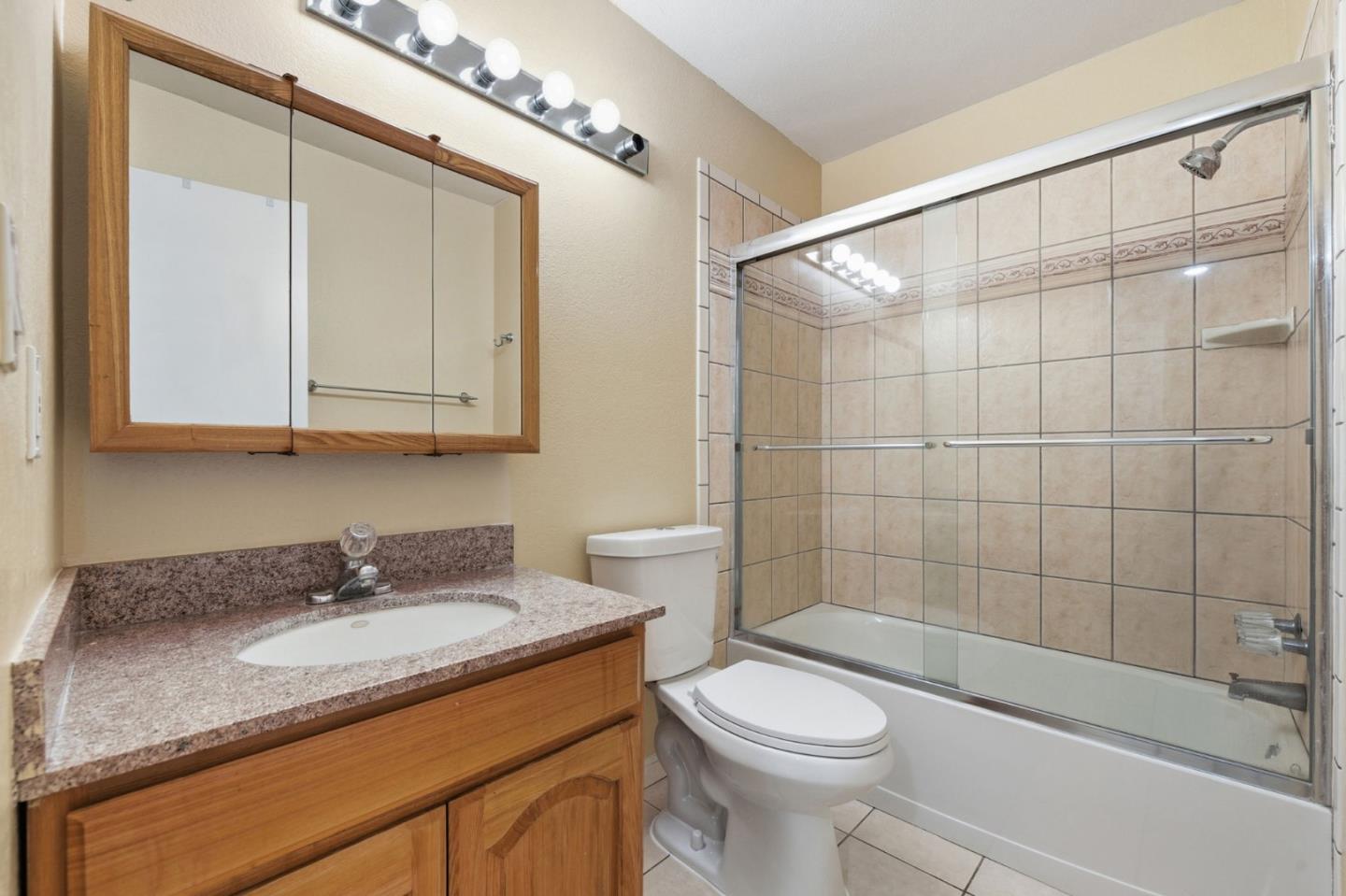 Detail Gallery Image 15 of 21 For 84 Rancho Dr a,  San Jose,  CA 95111 - 2 Beds | 2 Baths