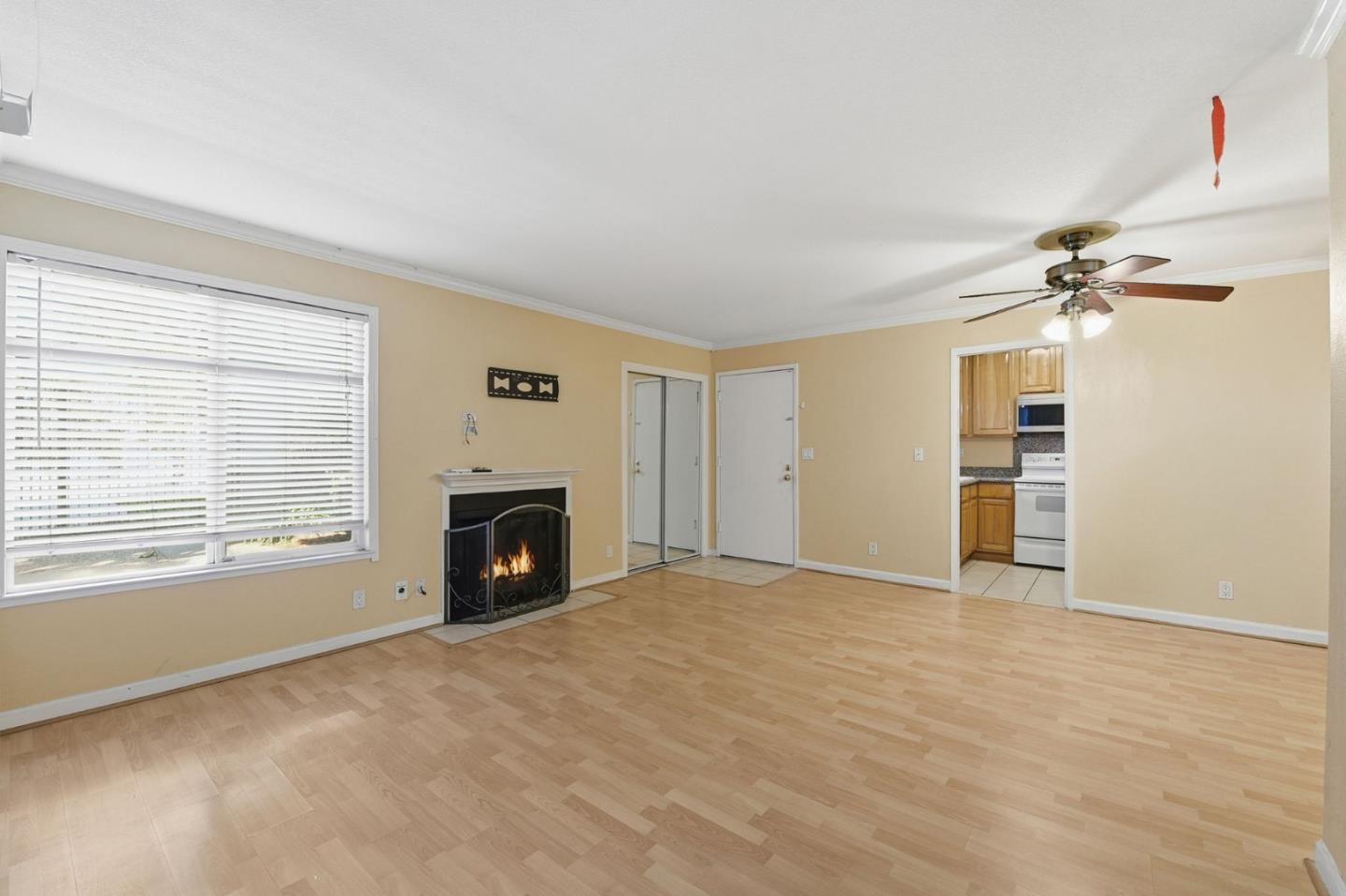 Detail Gallery Image 5 of 21 For 84 Rancho Dr a,  San Jose,  CA 95111 - 2 Beds | 2 Baths