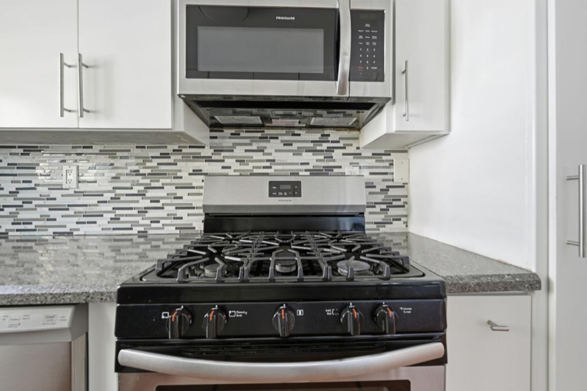 Detail Gallery Image 10 of 25 For 4036 Shasta St #14,  San Diego,  CA 92109 - 2 Beds | 2 Baths