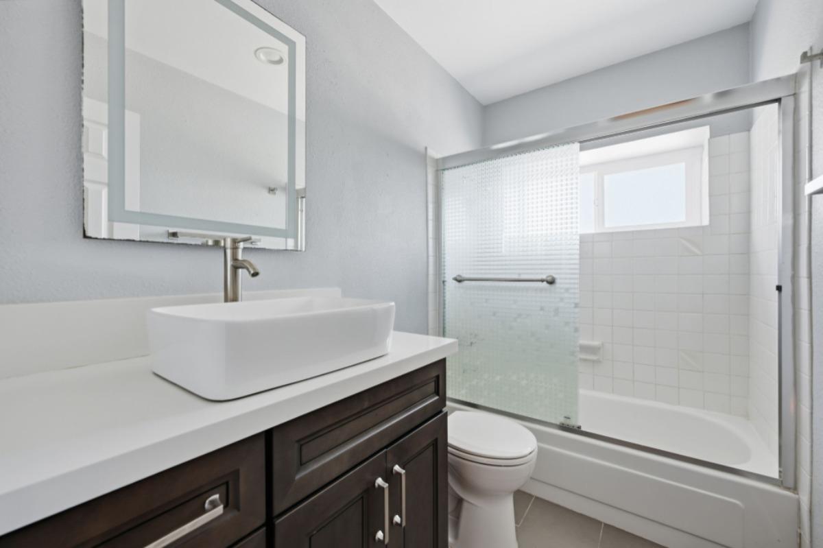 Detail Gallery Image 16 of 25 For 4036 Shasta St #14,  San Diego,  CA 92109 - 2 Beds | 2 Baths