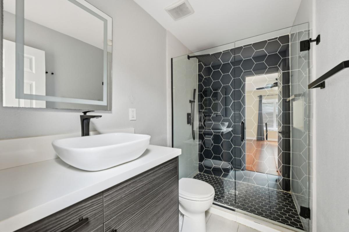 Detail Gallery Image 19 of 25 For 4036 Shasta St #14,  San Diego,  CA 92109 - 2 Beds | 2 Baths