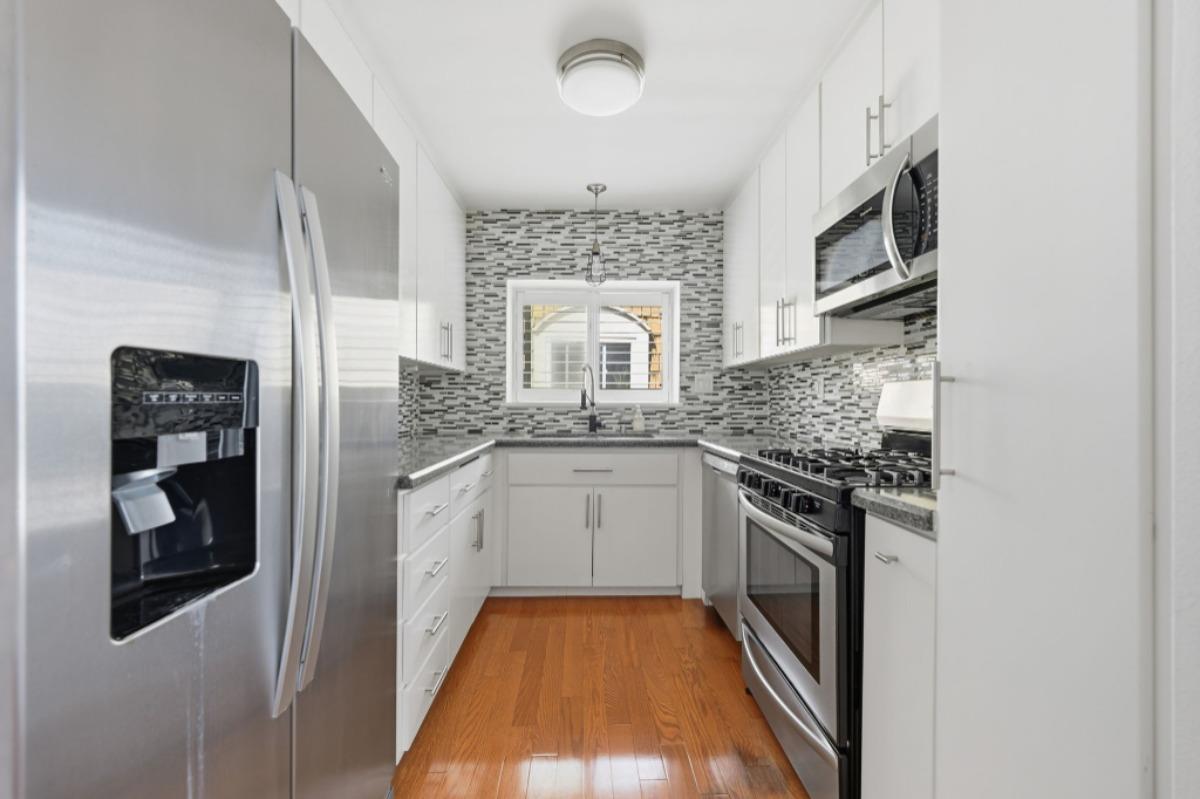 Detail Gallery Image 8 of 25 For 4036 Shasta St #14,  San Diego,  CA 92109 - 2 Beds | 2 Baths