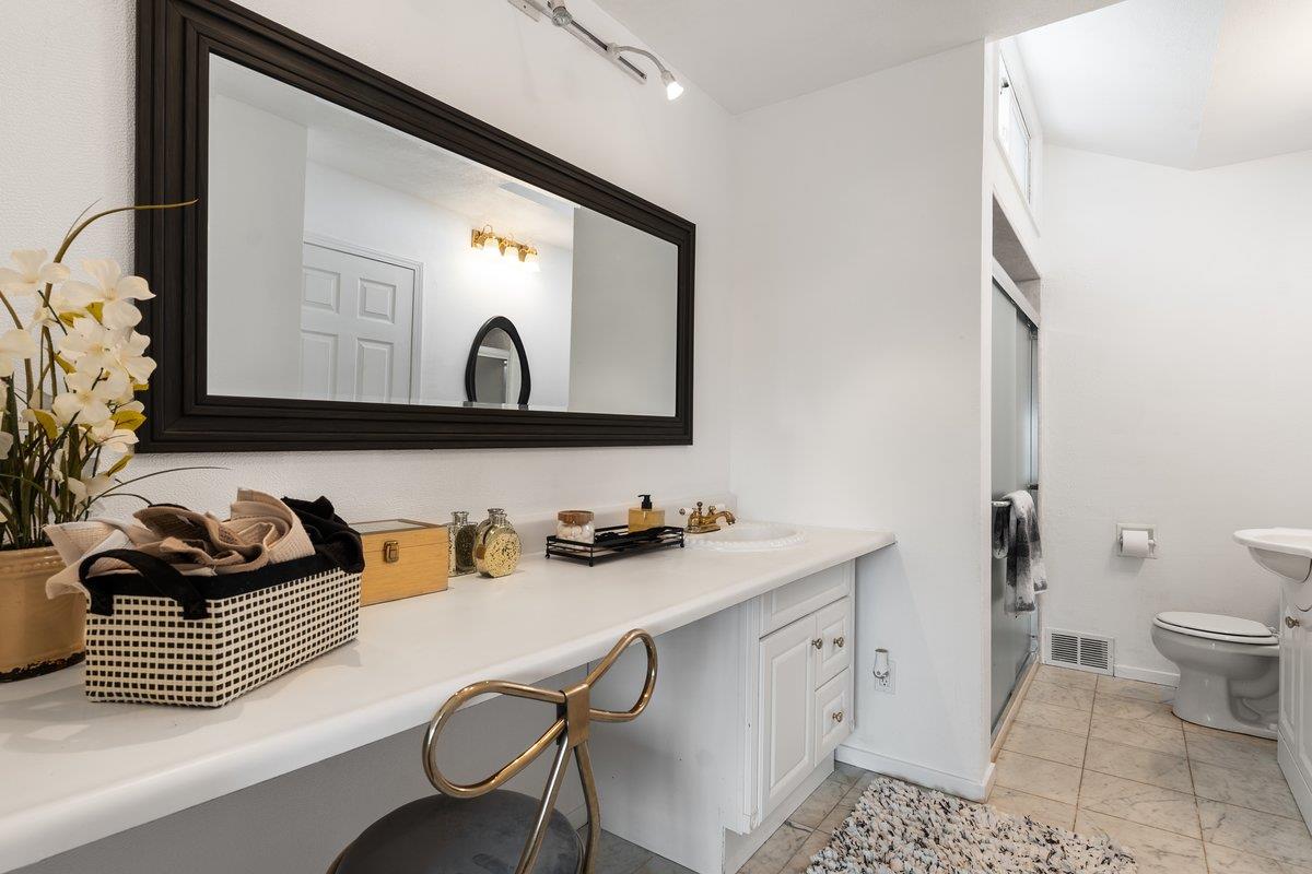 Detail Gallery Image 10 of 13 For 15 Cliffside Dr, Daly City,  CA 94015 - 3 Beds | 2 Baths