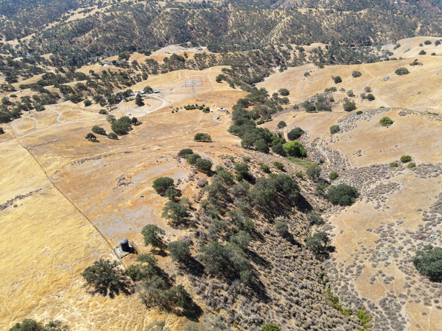 Detail Gallery Image 4 of 33 For 19967 Panoche Rd, Paicines,  CA 95043 - – Beds | – Baths