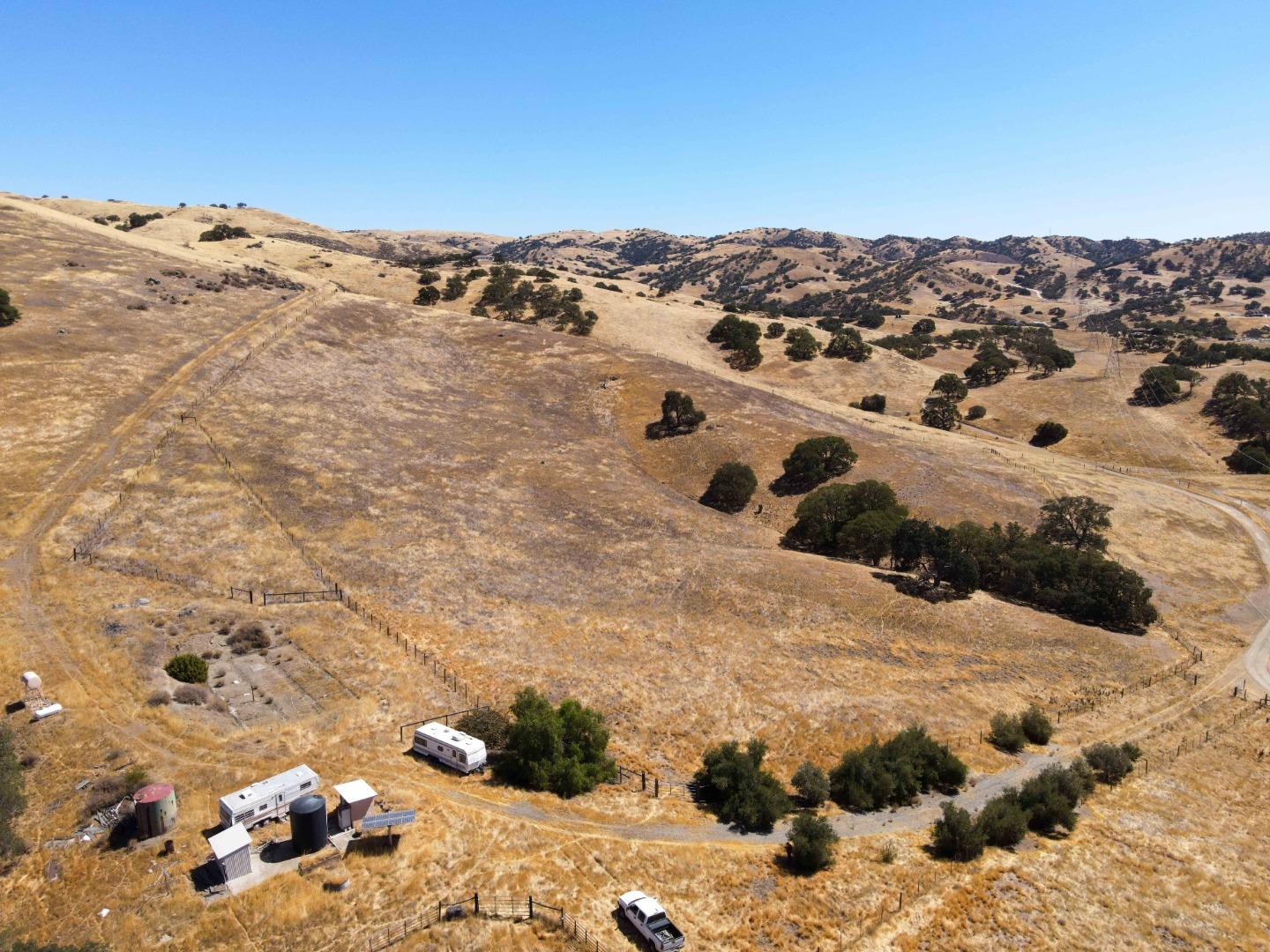 Detail Gallery Image 9 of 33 For 19967 Panoche Rd, Paicines,  CA 95043 - – Beds | – Baths