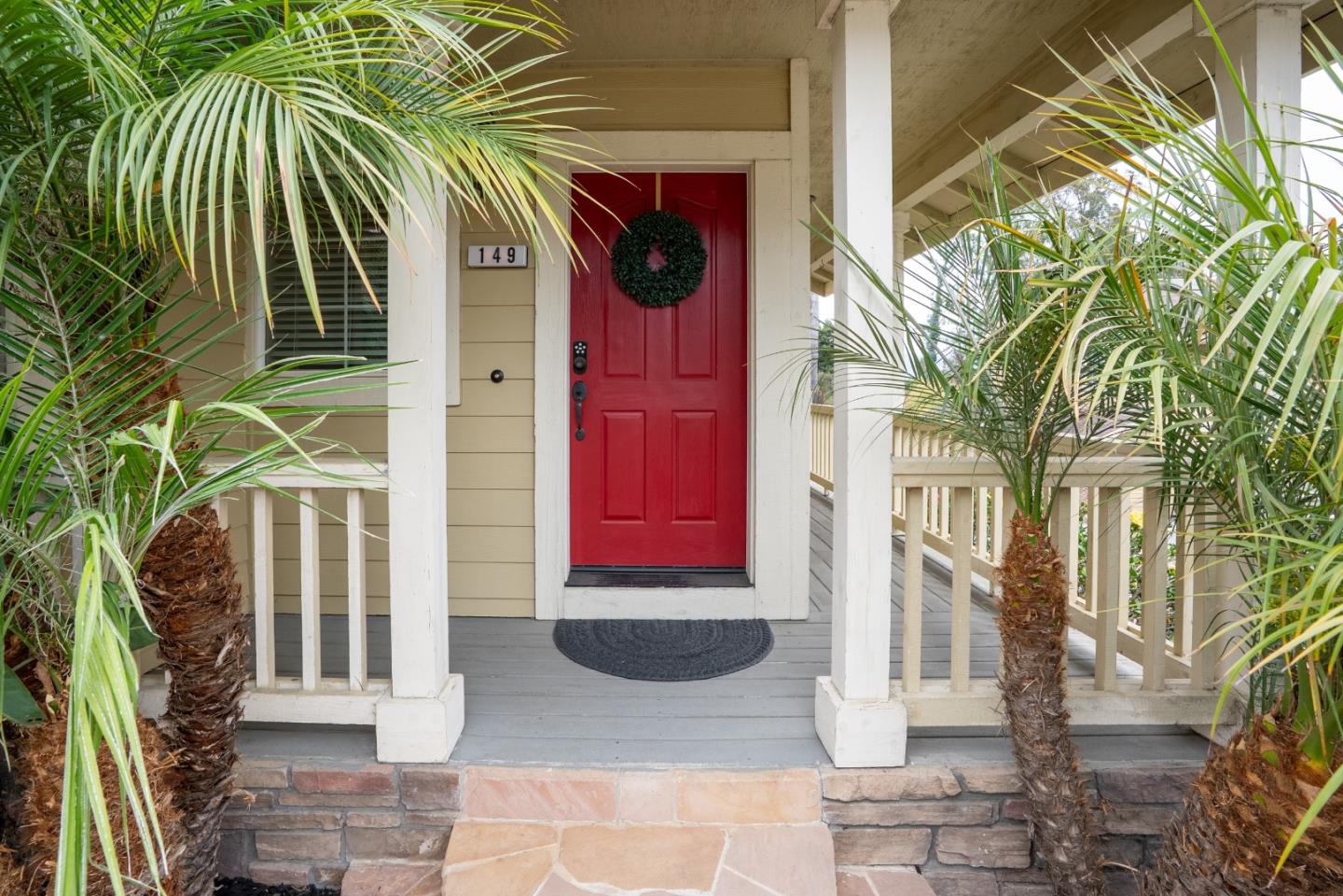 Detail Gallery Image 4 of 24 For 149 Cherry Blossom Dr, Freedom,  CA 95019 - 4 Beds | 2/1 Baths