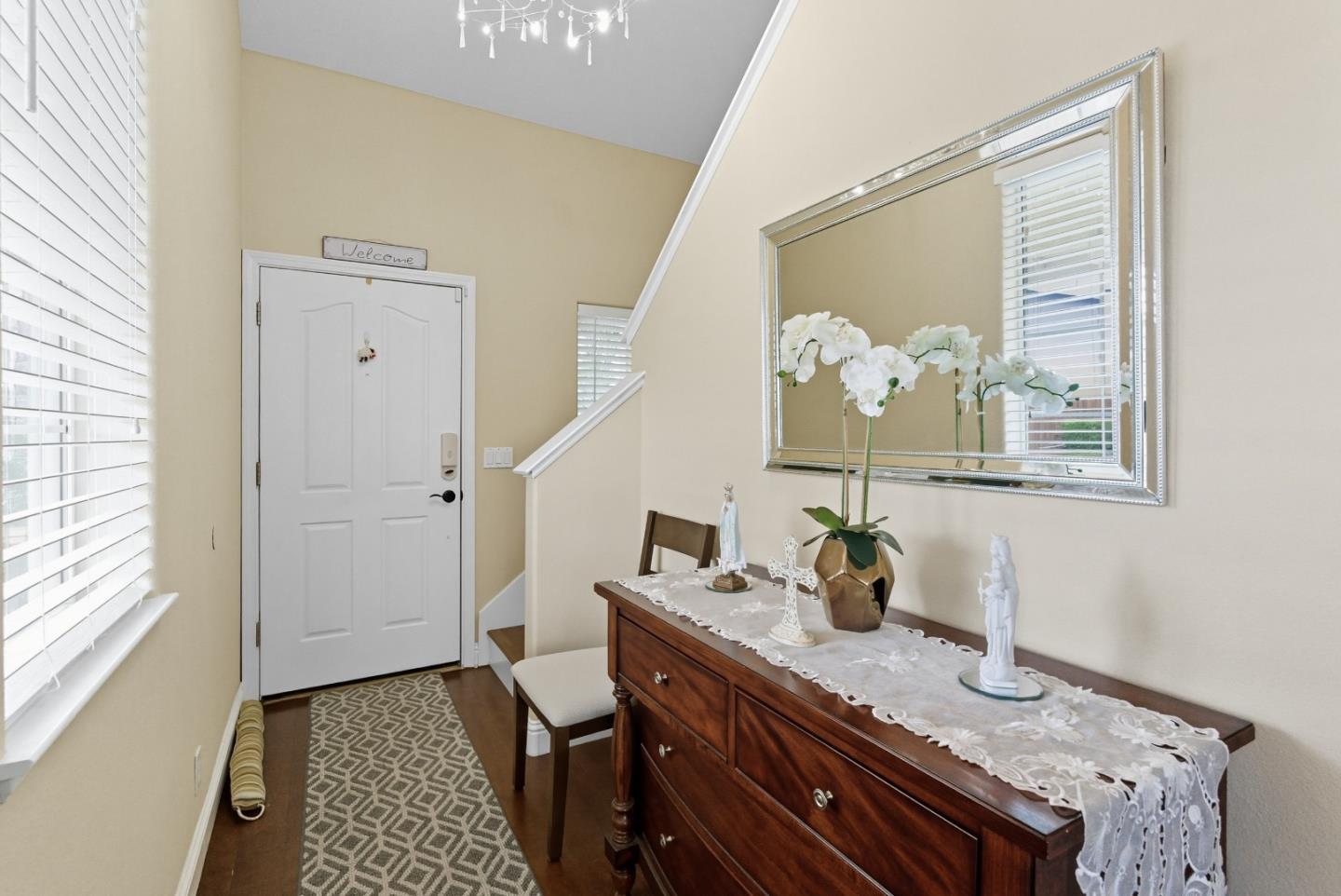 Detail Gallery Image 6 of 24 For 149 Cherry Blossom Dr, Freedom,  CA 95019 - 4 Beds | 2/1 Baths