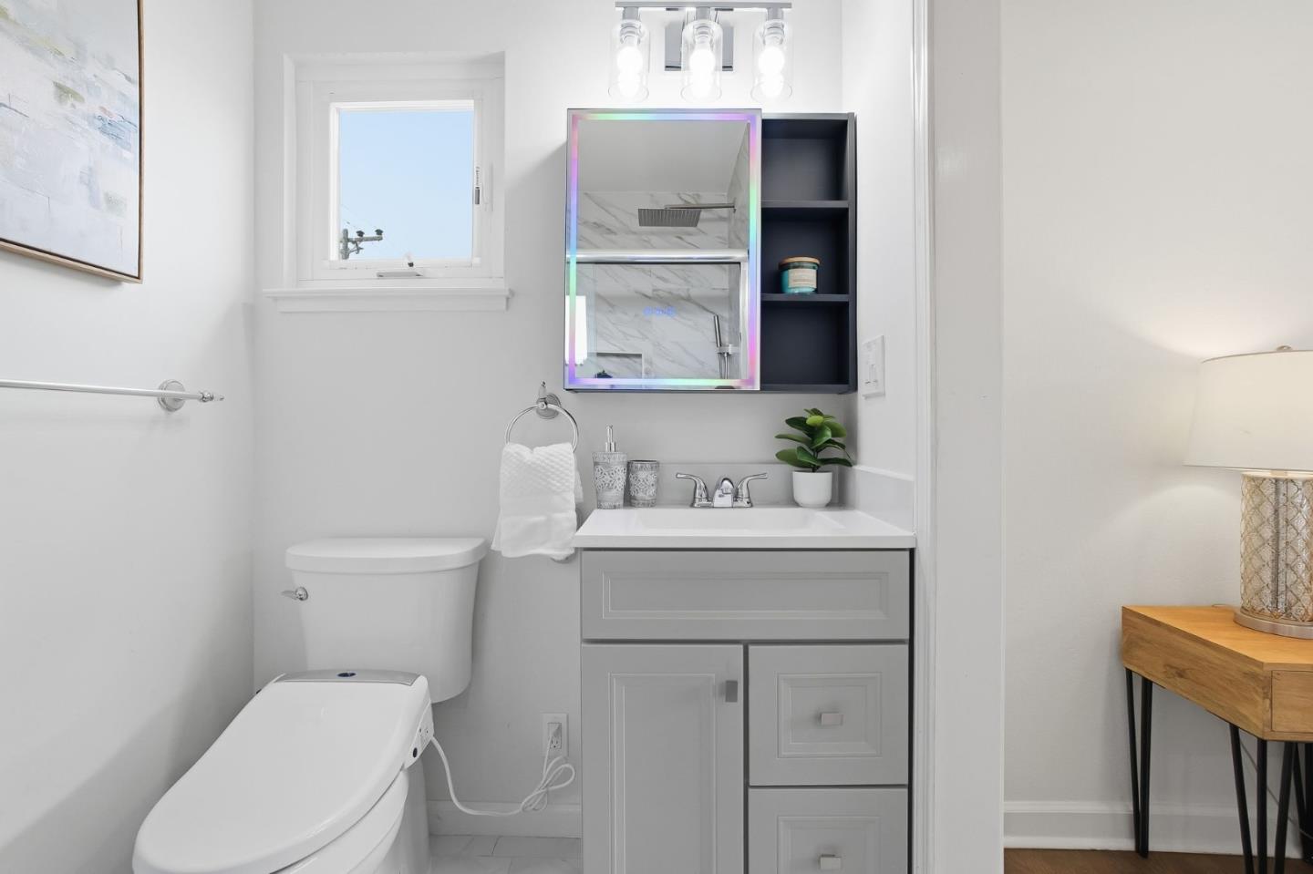 Detail Gallery Image 18 of 40 For 383 Monterey Rd, Pacifica,  CA 94044 - 3 Beds | 2 Baths