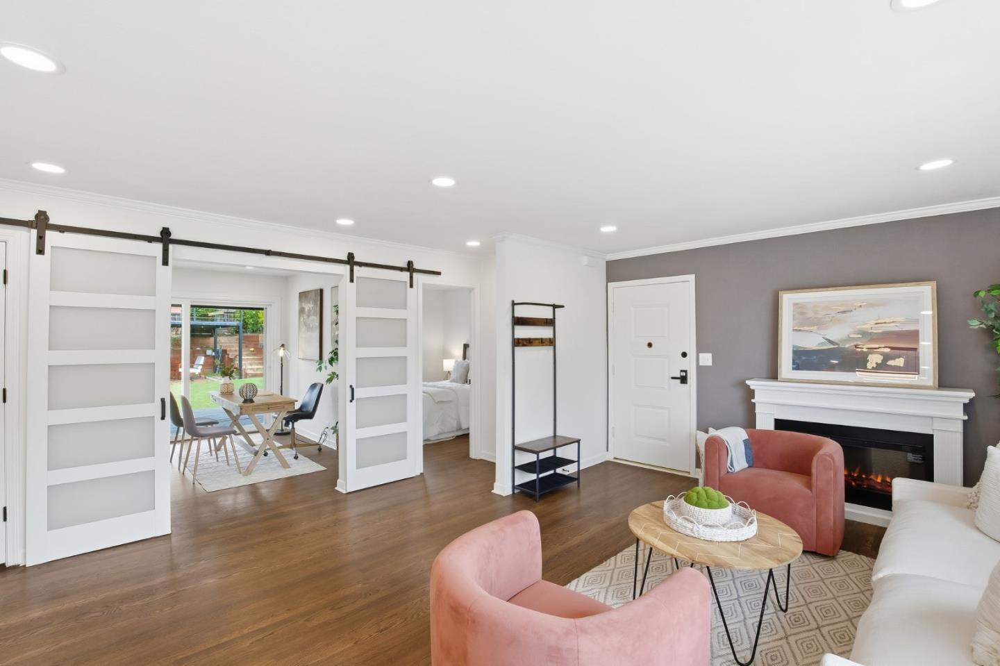 Detail Gallery Image 4 of 40 For 383 Monterey Rd, Pacifica,  CA 94044 - 3 Beds | 2 Baths