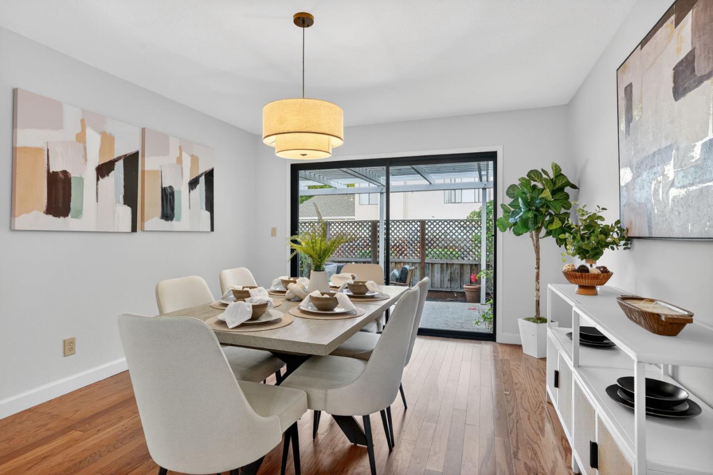 Detail Gallery Image 4 of 15 For 1122 Hearth Ct, San Jose,  CA 95120 - 4 Beds | 2/1 Baths