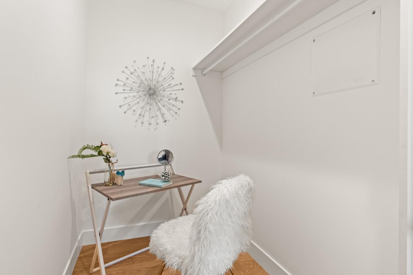 Detail Gallery Image 14 of 22 For 4115 El Camino Real #222,  Palo Alto,  CA 94306 - 1 Beds | 1 Baths