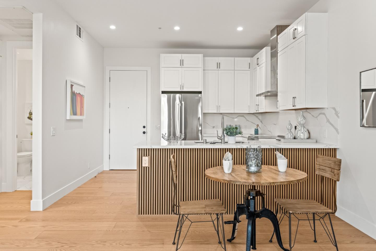 Detail Gallery Image 9 of 22 For 4115 El Camino Real #222,  Palo Alto,  CA 94306 - 1 Beds | 1 Baths