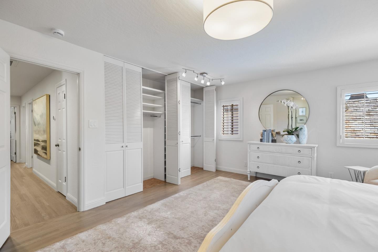 Detail Gallery Image 27 of 66 For 1568 Columbus Ave, Burlingame,  CA 94010 - 4 Beds | 3/1 Baths