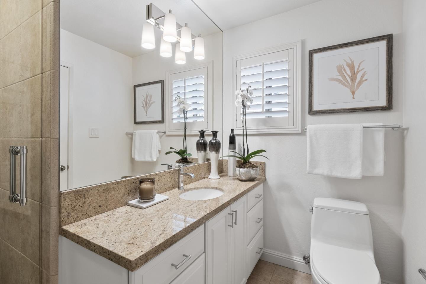 Detail Gallery Image 37 of 66 For 1568 Columbus Ave, Burlingame,  CA 94010 - 4 Beds | 3/1 Baths