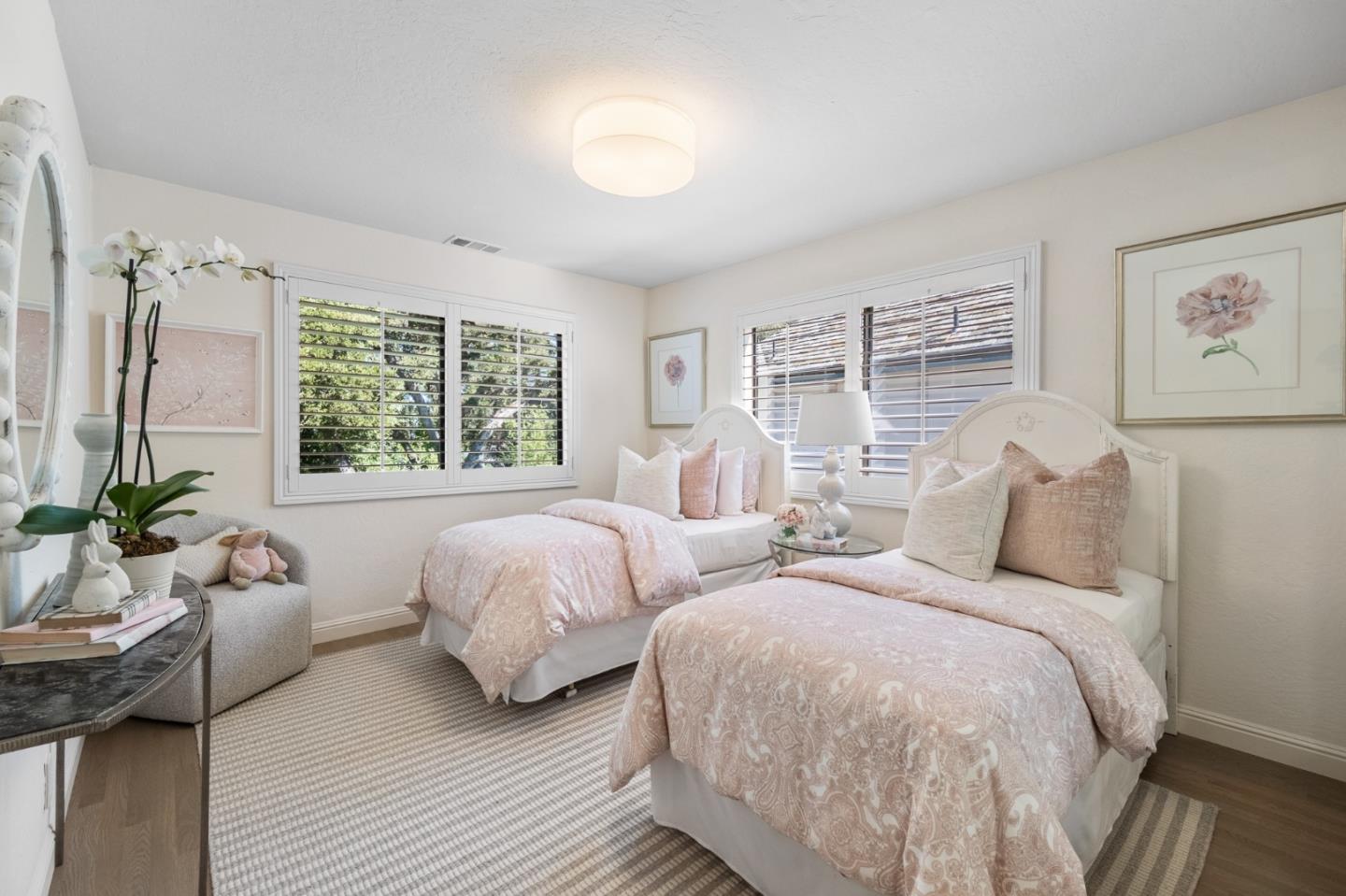 Detail Gallery Image 38 of 66 For 1568 Columbus Ave, Burlingame,  CA 94010 - 4 Beds | 3/1 Baths