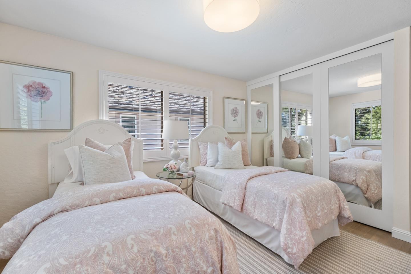 Detail Gallery Image 39 of 66 For 1568 Columbus Ave, Burlingame,  CA 94010 - 4 Beds | 3/1 Baths