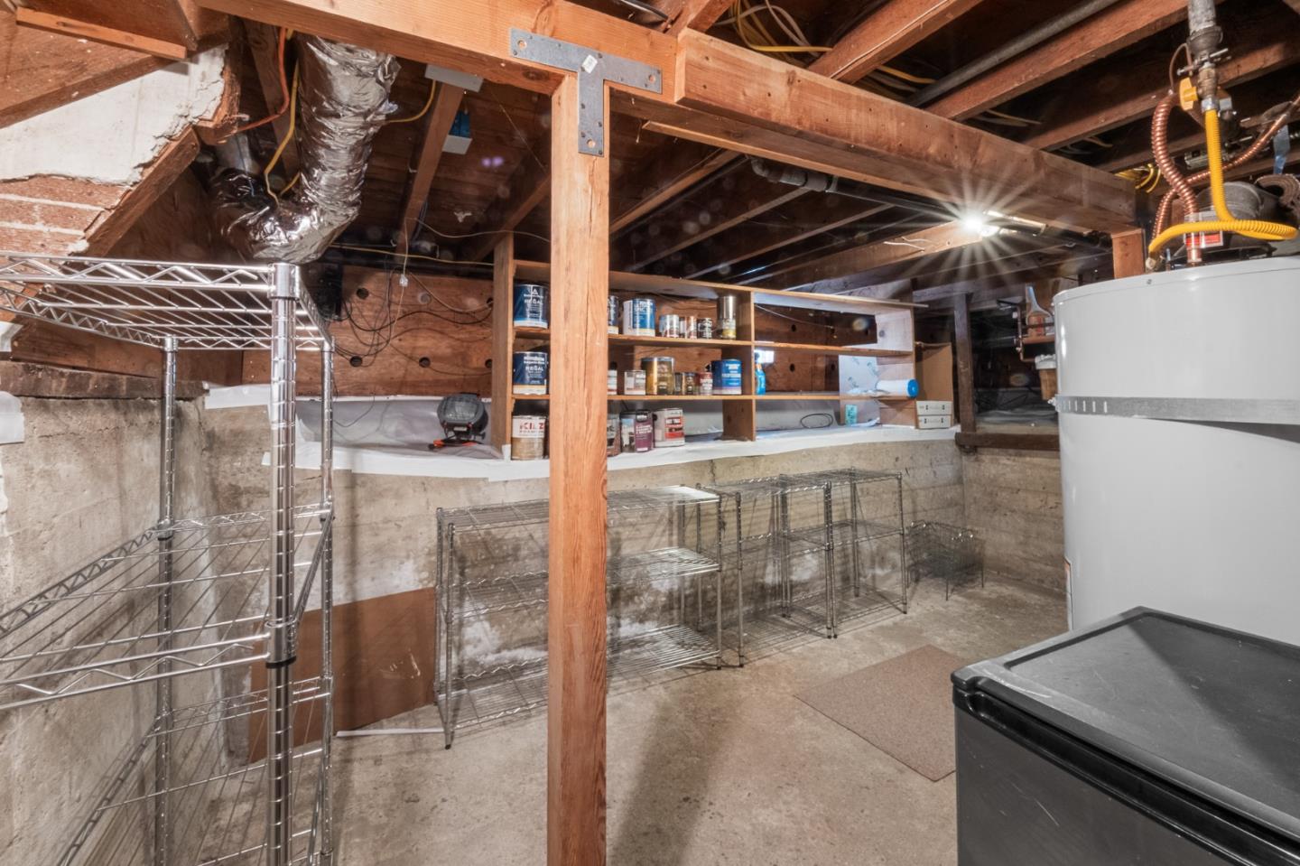 Detail Gallery Image 58 of 66 For 1568 Columbus Ave, Burlingame,  CA 94010 - 4 Beds | 3/1 Baths