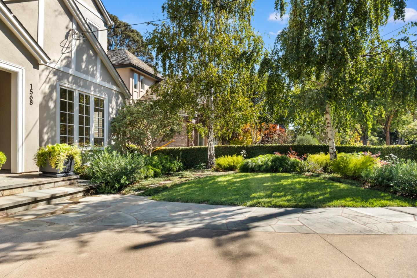 Detail Gallery Image 64 of 66 For 1568 Columbus Ave, Burlingame,  CA 94010 - 4 Beds | 3/1 Baths