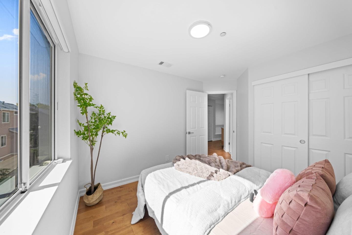 Detail Gallery Image 20 of 30 For 1225 Koi Ter, Fremont,  CA 94536 - 3 Beds | 2/1 Baths