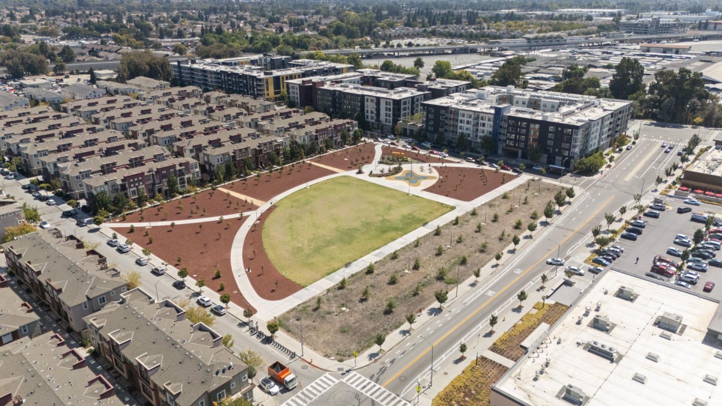 Detail Gallery Image 24 of 26 For 1368 Neleigh Pl, San Jose,  CA 95131 - 2 Beds | 2 Baths