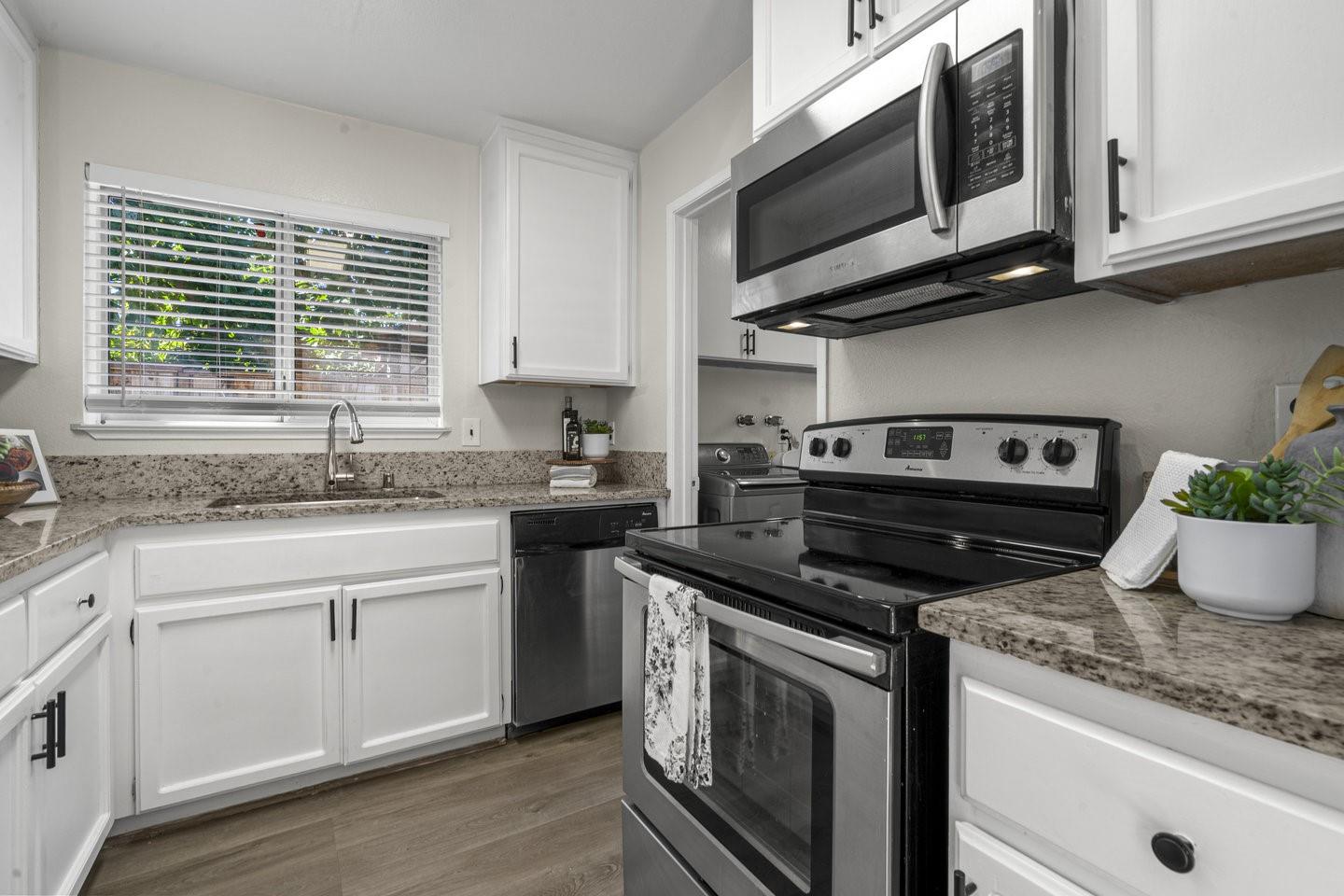 Detail Gallery Image 15 of 48 For 10091 Santa Clara Ave, Cupertino,  CA 95014 - 2 Beds | 1/1 Baths