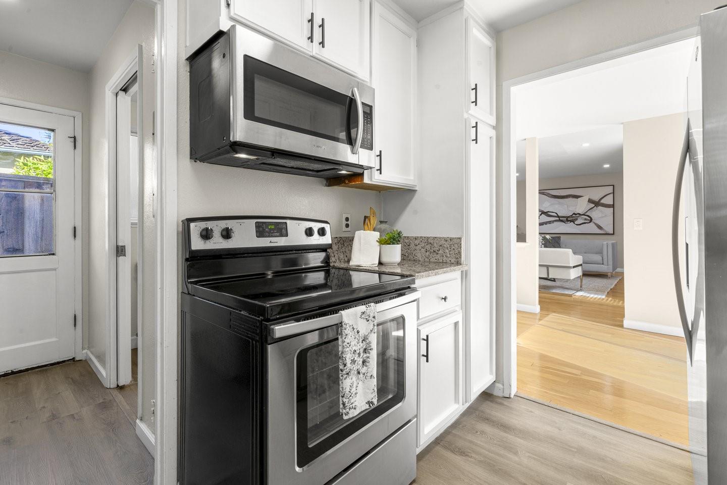 Detail Gallery Image 17 of 48 For 10091 Santa Clara Ave, Cupertino,  CA 95014 - 2 Beds | 1/1 Baths