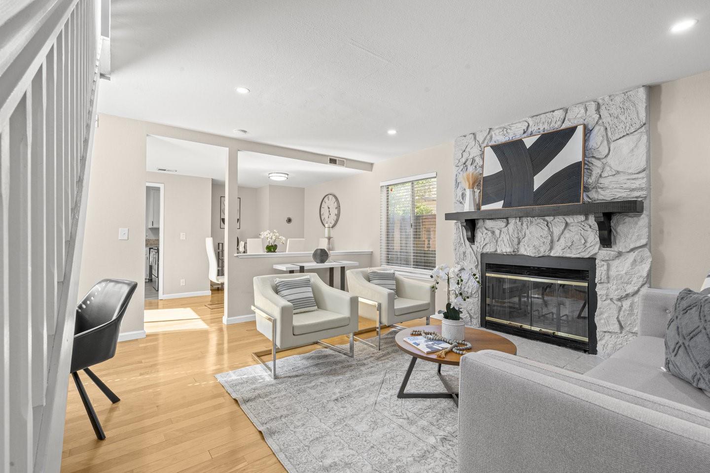 Detail Gallery Image 9 of 48 For 10091 Santa Clara Ave, Cupertino,  CA 95014 - 2 Beds | 1/1 Baths