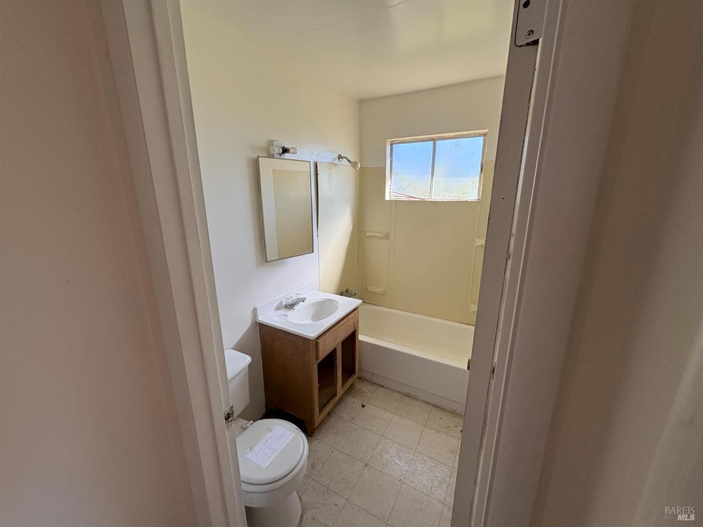 Detail Gallery Image 10 of 18 For 2727 Victoria Dr, Santa Rosa,  CA 95407 - – Beds | – Baths