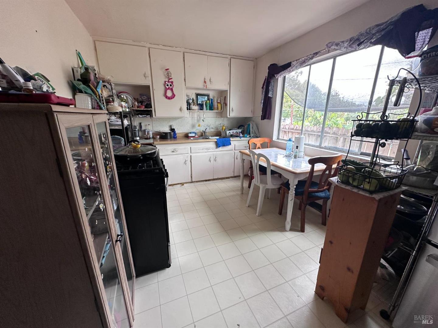 Detail Gallery Image 3 of 18 For 2727 Victoria Dr, Santa Rosa,  CA 95407 - – Beds | – Baths