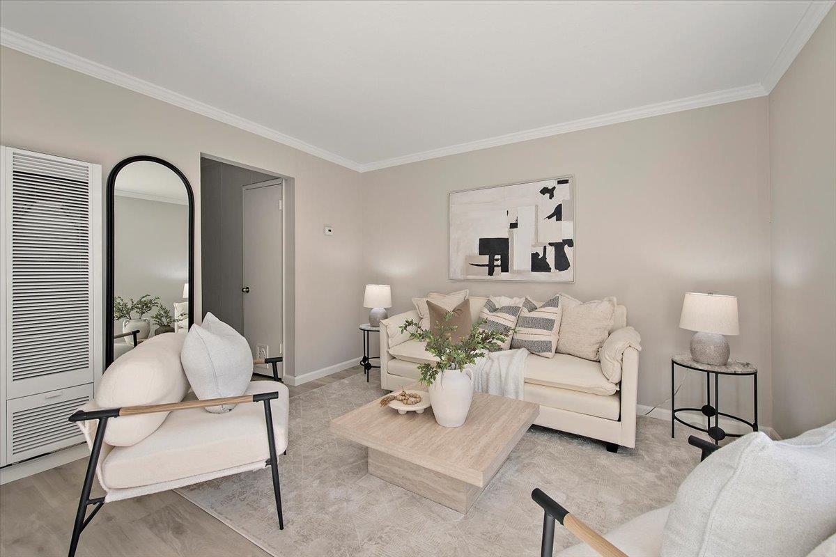 Detail Gallery Image 5 of 19 For 2047 Montecito #2,  Mountain View,  CA 94043 - 2 Beds | 1/1 Baths