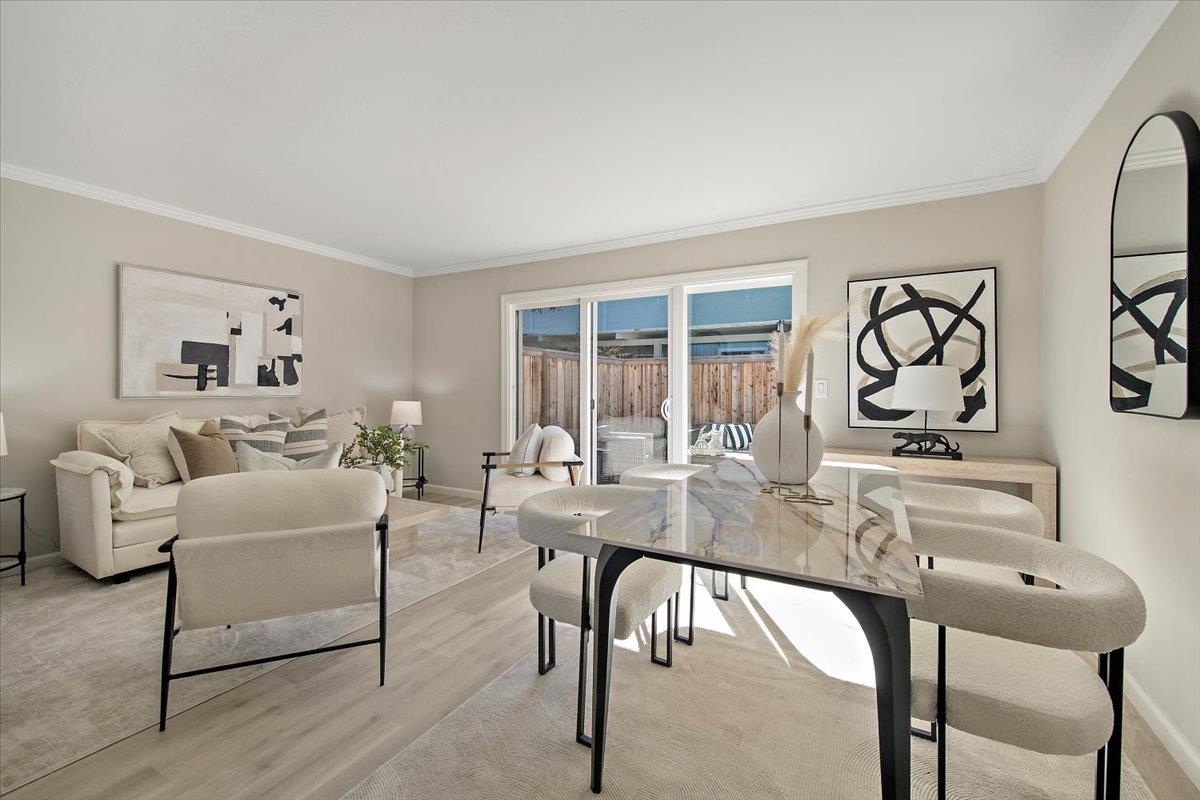 Detail Gallery Image 6 of 19 For 2047 Montecito #2,  Mountain View,  CA 94043 - 2 Beds | 1/1 Baths