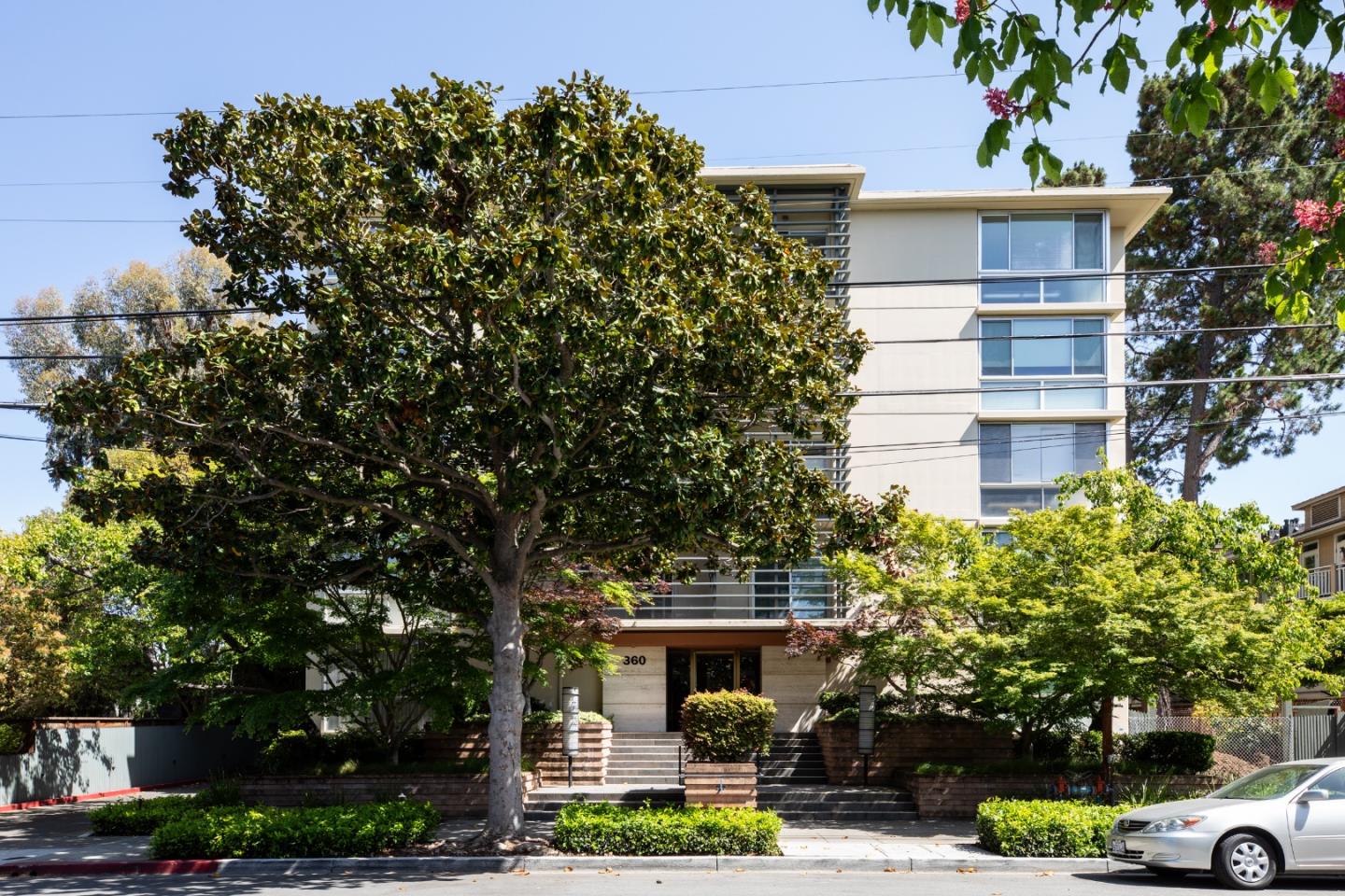 Detail Gallery Image 21 of 26 For 360 Everett Ave 5b,  Palo Alto,  CA 94301 - 2 Beds | 2 Baths